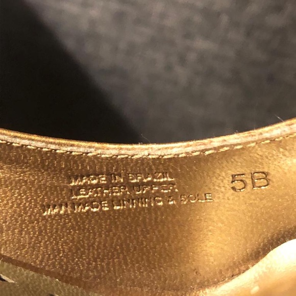 BCBG Pointed Heels - Picture 4 of 4